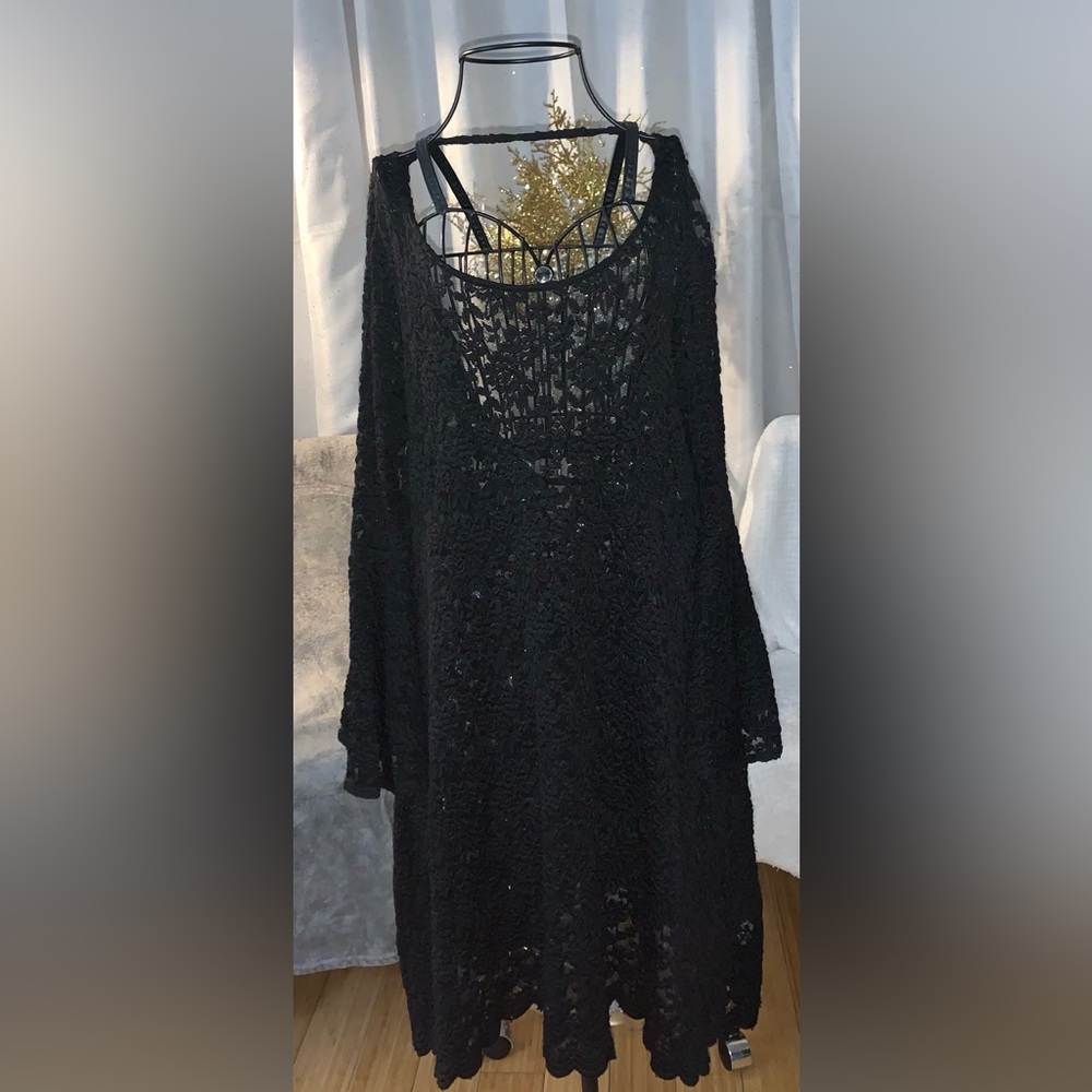 Black Floral Bell Long Sleeves Lace Dress Size L Very Gently worn